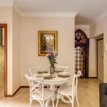 Gulliver's House Hotel 4*